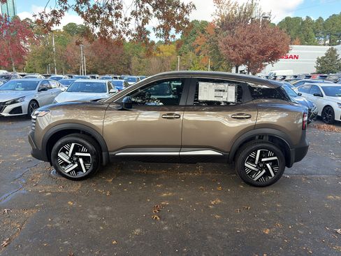 New 2026 Nissan Kicks SV image 4