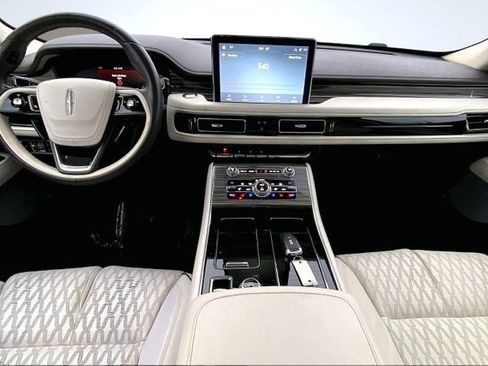 Used 2020 Lincoln Aviator Black Label w/ Dynamic Handling Package image 12