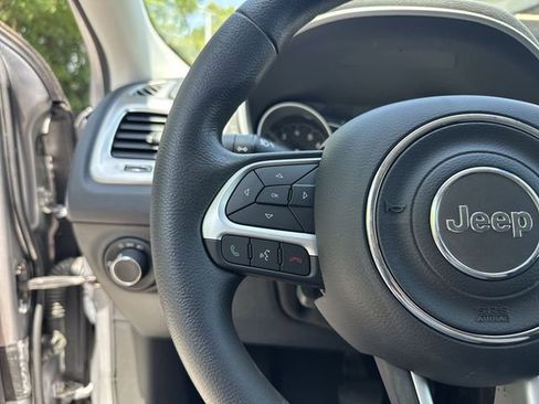 Used 2018 Jeep Compass Sport AWD/4WD image 16