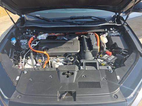 Used 2024 Honda CR-V Sport image 18