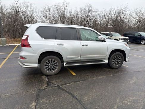 Used 2018 Lexus GX 460 Luxury image 11