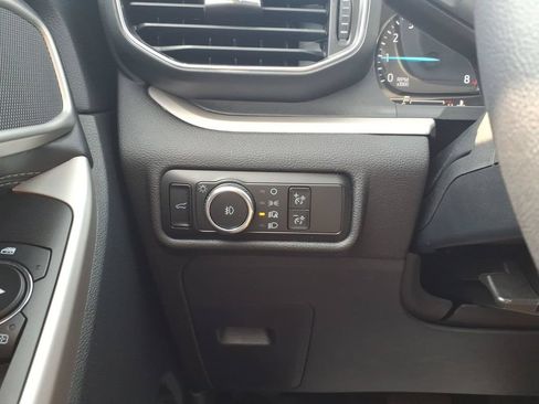 Certified 2024 Ford Explorer XLT w/ Equipment Group 202A AWD/4WD image 16