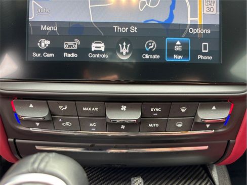 Used 2018 Maserati Quattroporte GTS GranSport image 34