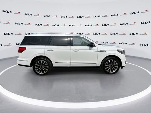 Used 2021 Lincoln Navigator Reserve w/ Luxury Package RWD image 9