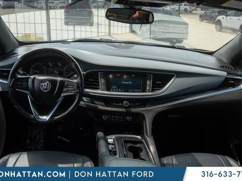 Used 2023 Buick Enclave Essence AWD/4WD image 4