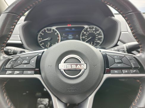 Used 2024 Nissan Altima 2.5 SR FWD image 27
