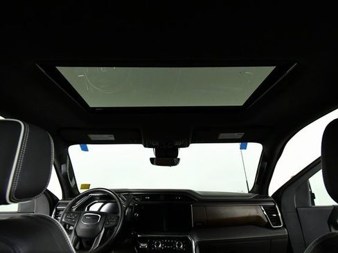 Used 2024 GMC Sierra 3500 Denali Ultimate image 22