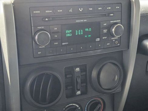Used 2008 Jeep Wrangler X image 14