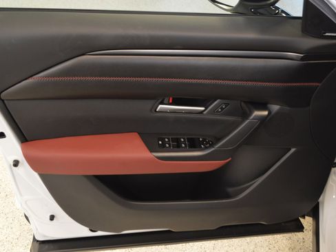 New 2025 MAZDA CX-50 AWD 2.5 Hybrid w/ Weather Package image 14