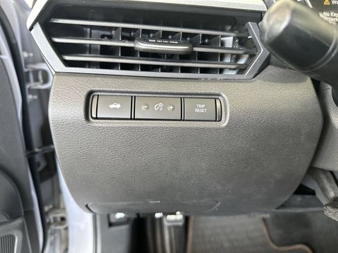 Used 2024 Nissan Altima 2.5 SR image 18