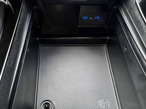 Used 2024 Mercedes-Benz C 63 AMG S image 49