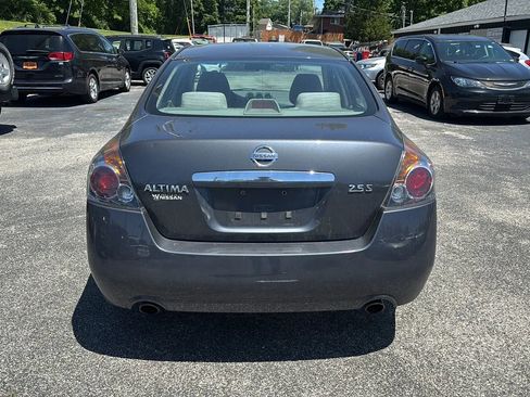 Used 2009 Nissan Altima 2.5 S w/ Convenience Plus Pkg FWD image 4