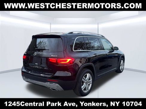 Used 2022 Mercedes-Benz GLB 250 4MATIC image 4