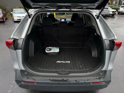 Used 2023 Toyota RAV4 LE image 12