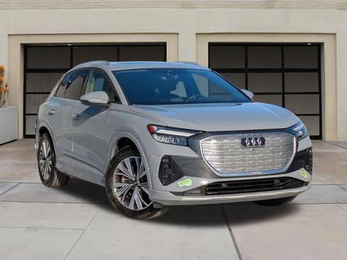 Used 2023 Audi Q4 e-tron Premium w/ Convenience Package image 33