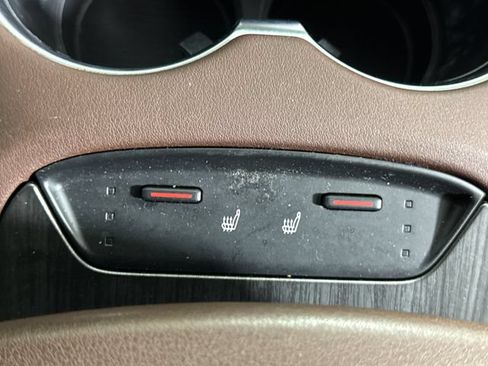 Used 2023 Toyota Venza XLE AWD/4WD image 41