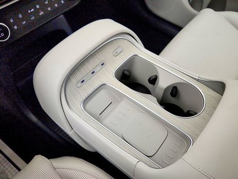 Used 2026 Hyundai Palisade Calligraphy FWD image 17