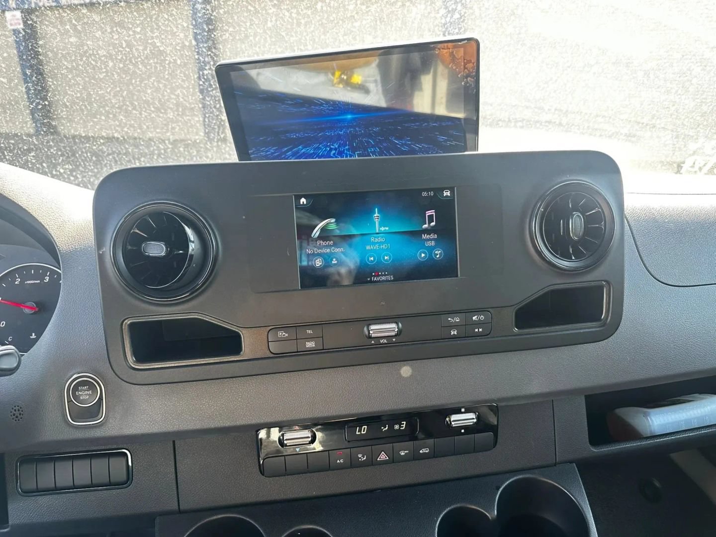 Used 2023 Mercedes-Benz Sprinter 3500 w/ Acoustic Package image 33