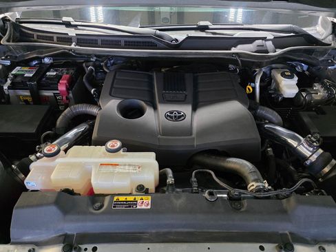 Used 2022 Toyota Tundra SR5 w/ TRD Off-Road Package AWD/4WD image 35
