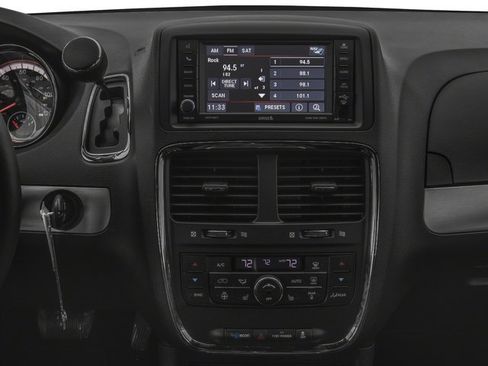 Used 2017 Dodge Grand Caravan GT image 11