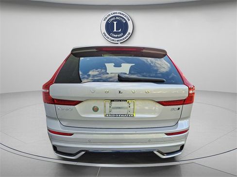 Certified 2025 Volvo XC60 B5 Plus image 5