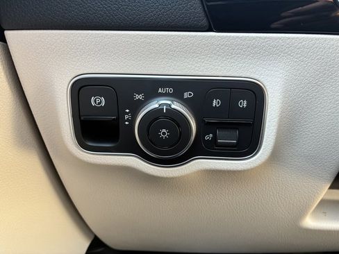 Certified 2026 Mercedes-Benz GLA 250 4MATIC image 11