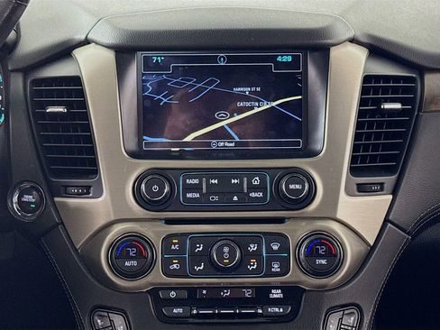 Used 2019 GMC Yukon Denali w/ Denali Ultimate Black Edition AWD/4WD image 13