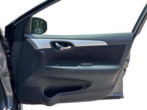 Used 2019 Nissan Sentra S FWD image 31