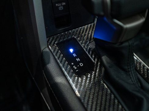 Used 2024 Toyota Tundra Limited image 33