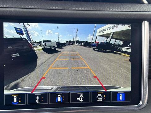 Used 2023 GMC Yukon XL Denali RWD image 27