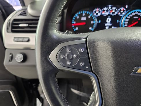 Used 2019 Chevrolet Suburban Premier image 22