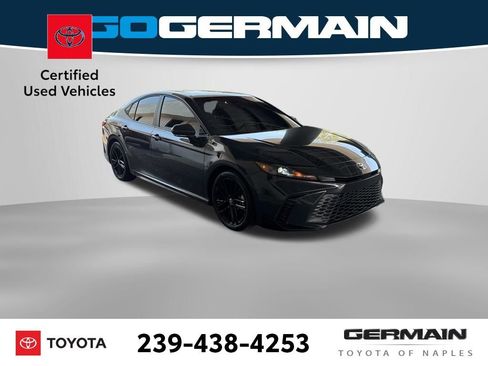 Used 2025 Toyota Camry SE w/ Multimedia Upgrade Package image 9