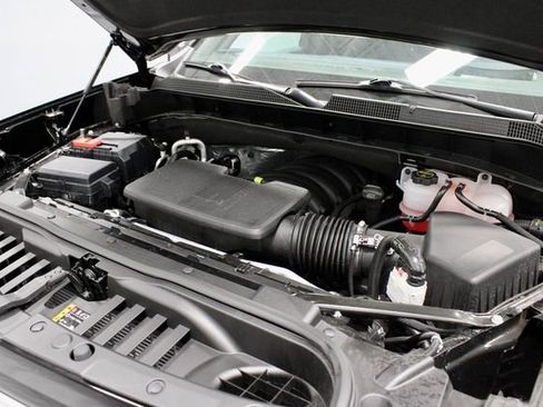 Used 2025 Chevrolet Silverado 1500 High Country w/ Technology Package image 17