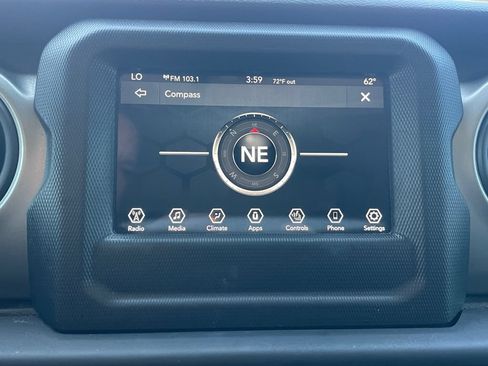 Used 2021 Jeep Wrangler Unlimited Sport AWD/4WD image 28