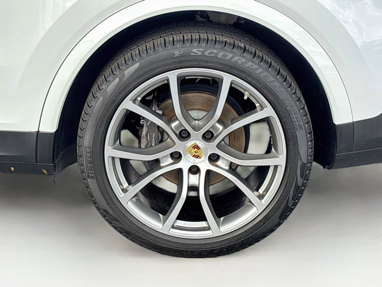Used 2021 Porsche Cayenne Coupe AWD/4WD image 37