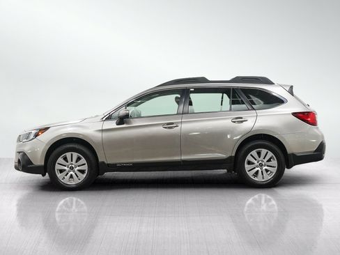 Used 2019 Subaru Outback 2.5i Premium w/ Popular Package #2 AWD/4WD image 2
