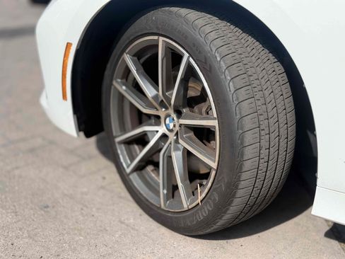 Used 2020 BMW 330i xDrive Sedan w/ Driving Assistance Package AWD/4WD image 22
