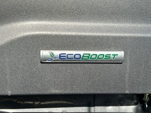 Used 2022 Ford F150 Lariat w/ Max Trailer Tow Package image 32