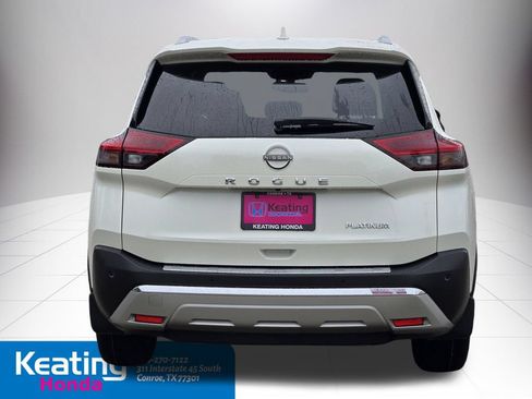 Used 2023 Nissan Rogue Platinum FWD image 7