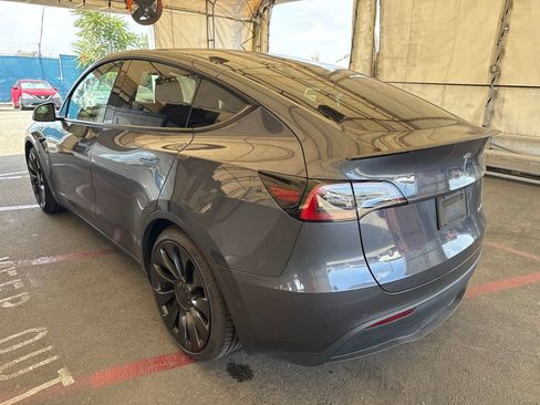 Used 2022 Tesla Model Y Performance AWD/4WD image 3