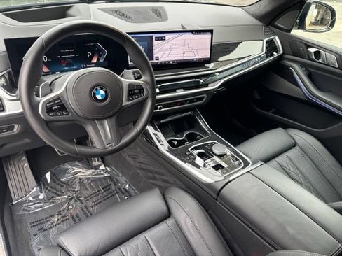Used 2026 BMW X7 xDrive40i w/ M Sport Package AWD/4WD image 18