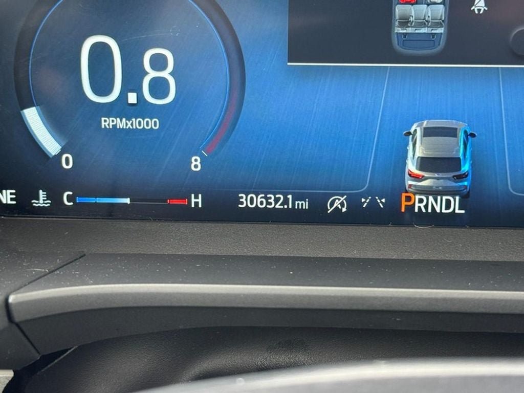 Used 2025 Ford Escape Platinum AWD/4WD image 19