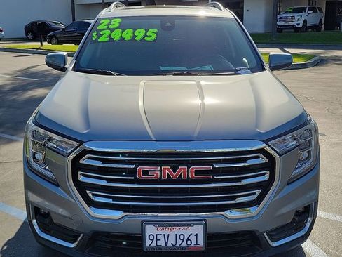 Used 2023 GMC Terrain SLT w/ Infotainment Package II image 26