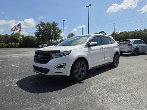Used 2018 Ford Edge Sport w/ Technology Package AWD/4WD image 11