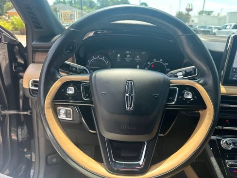 Used 2020 Lincoln Corsair Reserve w/ Elements Package FWD image 14