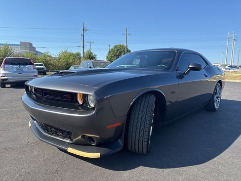 Used 2023 Dodge Challenger R/T w/ Blacktop Package image 7