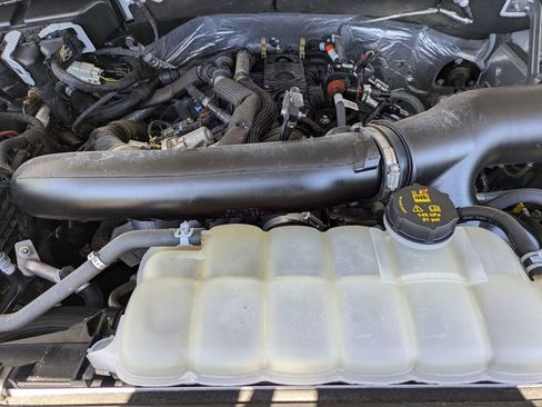 Used 2024 Ford Expedition Limited AWD/4WD image 36
