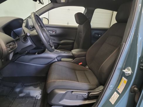 Used 2024 Honda HR-V Sport image 12