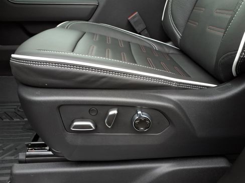 New 2026 GMC Sierra 2500 AT4X w/ AT4X AEV Edition image 15