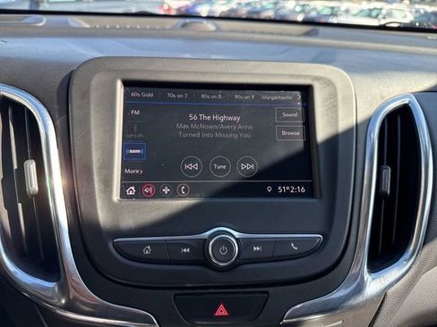 Used 2020 Chevrolet Equinox LT image 10